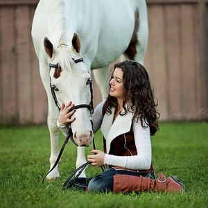 Meet your Posher, Creativemibz